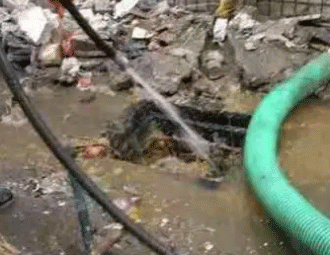唐河通下水道的小妙招