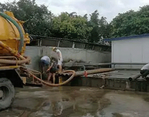 唐河抽化粪池自动清理的方法